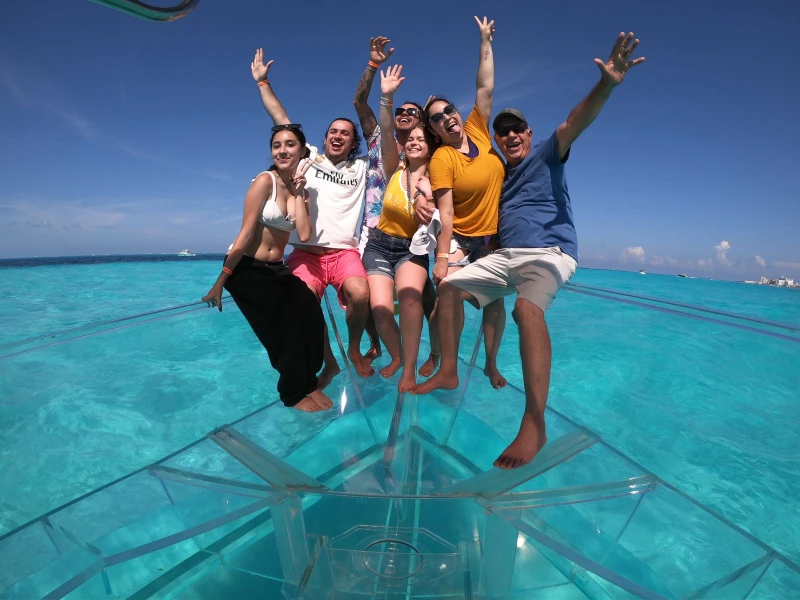 Tour en Lancha Transparente en Cancún