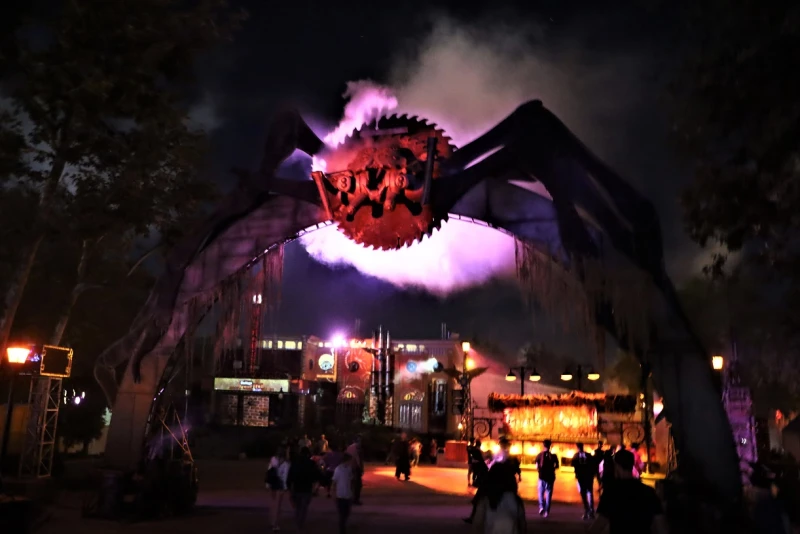 SixFlags Magic Mountain: Fright Fest