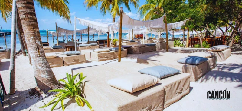 Isla Mujeres en catamarán: qué incluye y si vale la pena