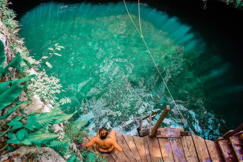 CENOTE EXPERIENCE