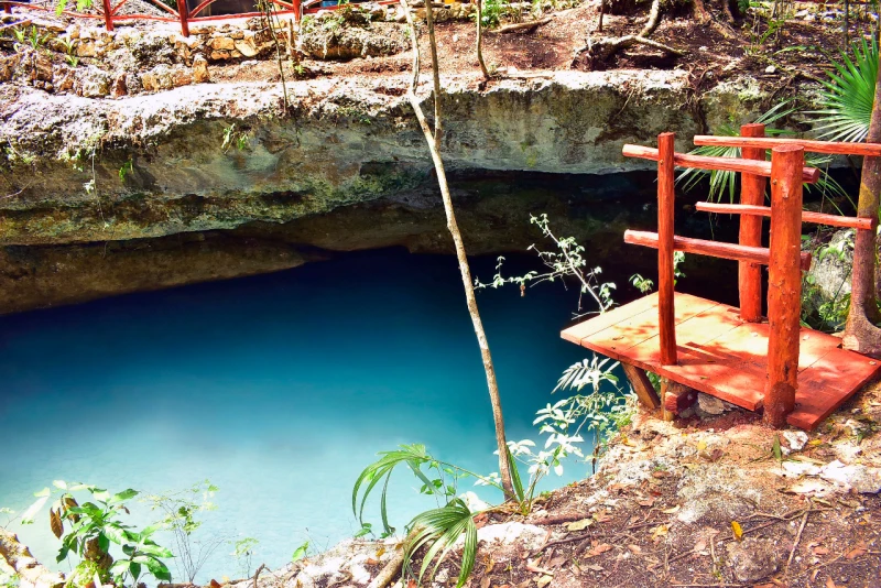 CENOTE EXPERIENCE