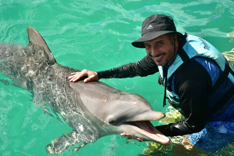 PARQUE GARRAFÓN + DELFINES ENCUENTRO