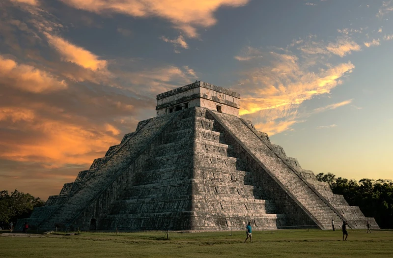 CHICHÉN ITZÁ PLUS