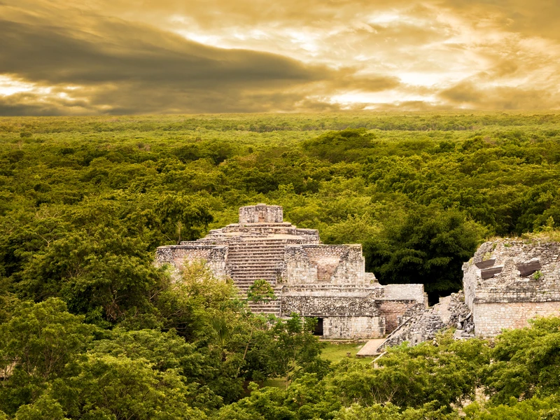 EK BALAM Y CENOTE HUBIKU