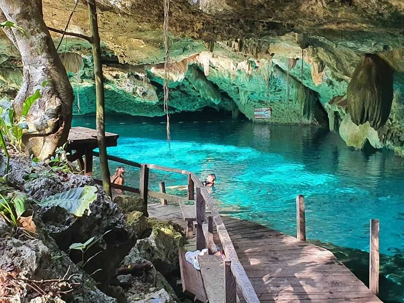 TULUM + CENOTE DOS OJOS