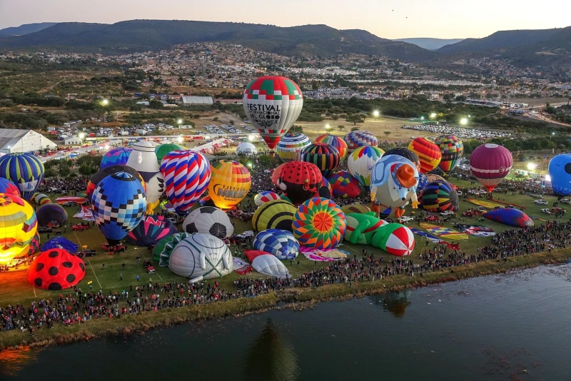 Imagen de FESTIVAL INTERNACIONAL DEL GLOBO 16 NOVIEMBRE