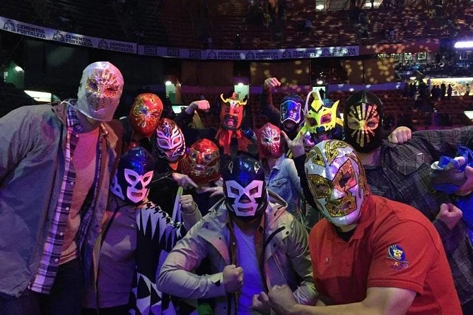 TOUR DE LUCHA LIBRE