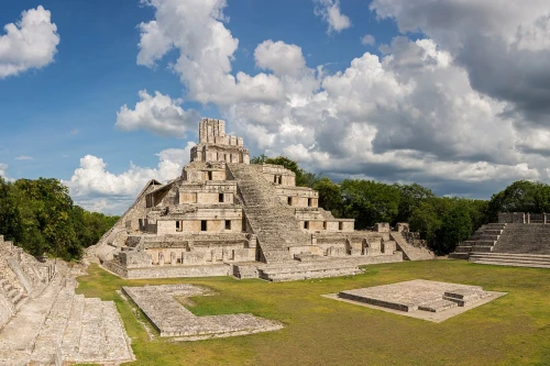 Descubre Edzná: La Joya Oculta de Campeche