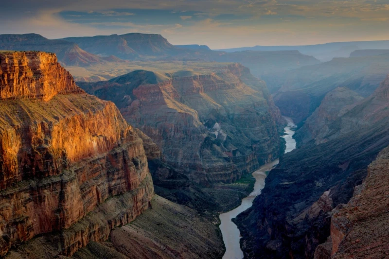 Tour al Gran Cañón con Skywalk, helicóptero y paso por el Río Colorado