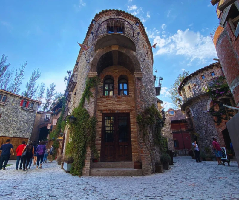 MINAS DE TIZA Y VAL'QUIRICO