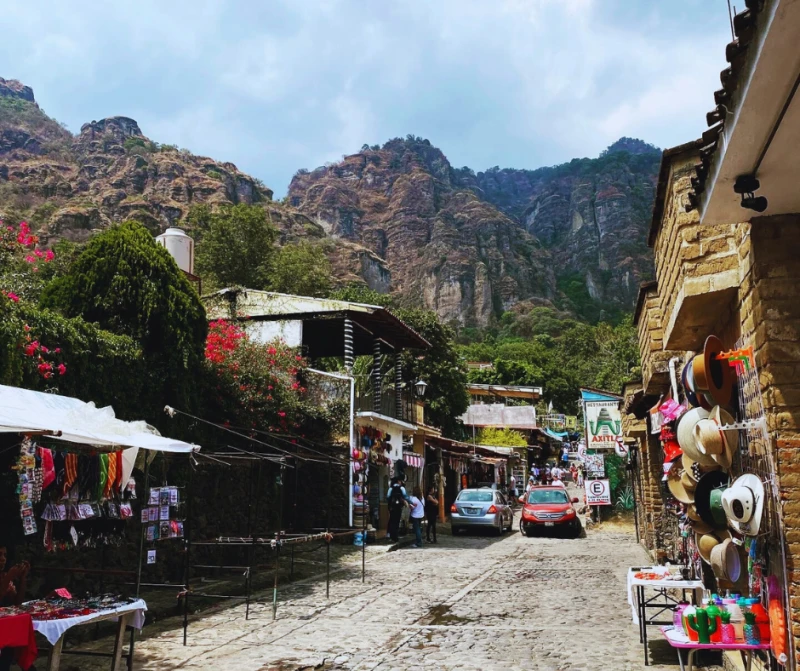 JARDINES DE MÉXICO Y TEPOZTLÁN