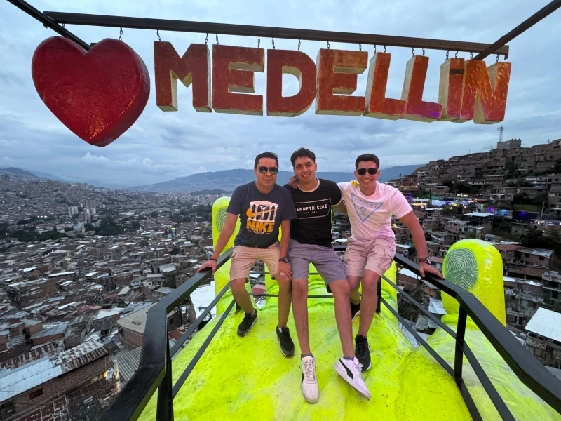 Imagen de Celebra Año Nuevo en Colombia 29-06 de Enero