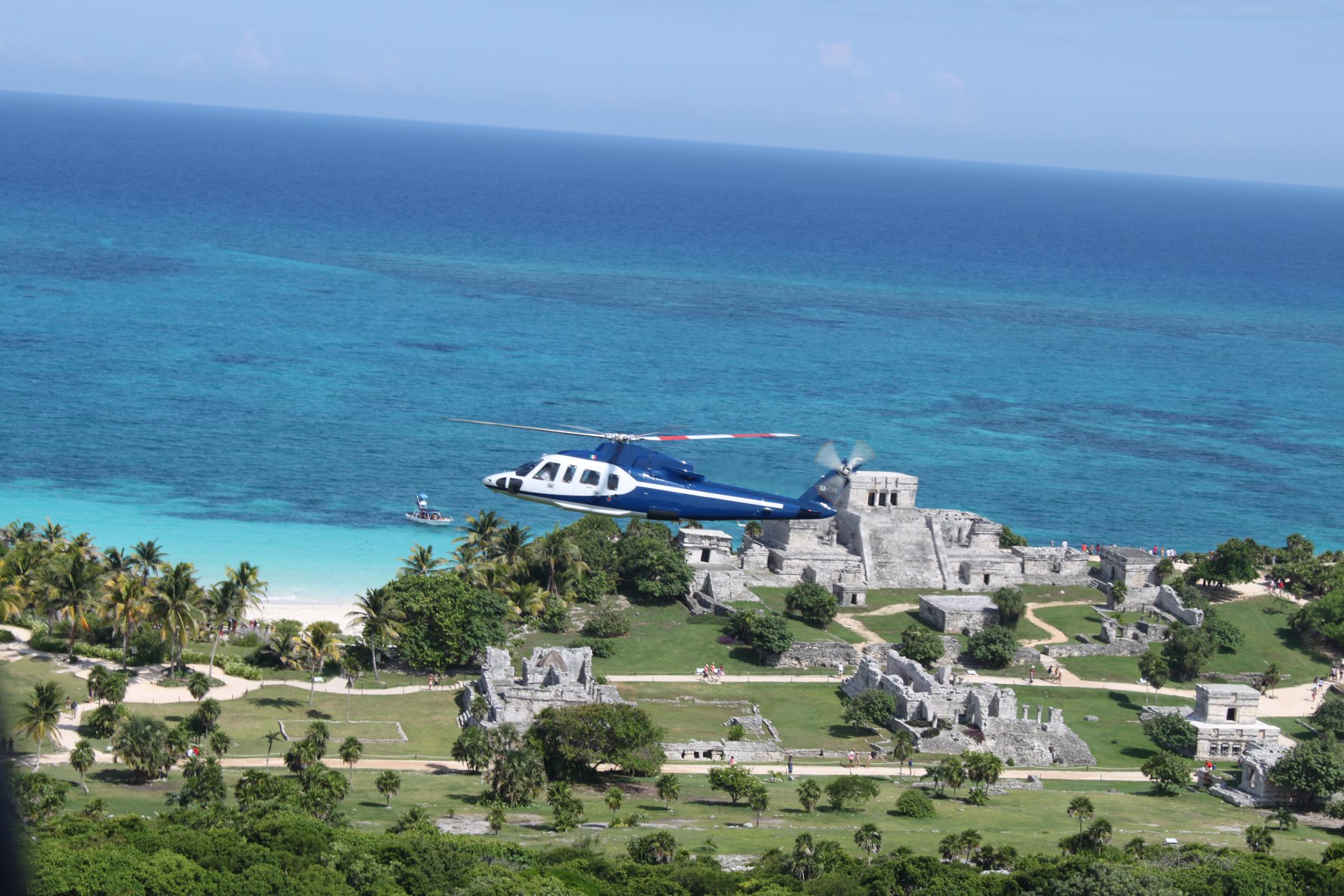 Paseo en helicóptero por la Riviera Maya