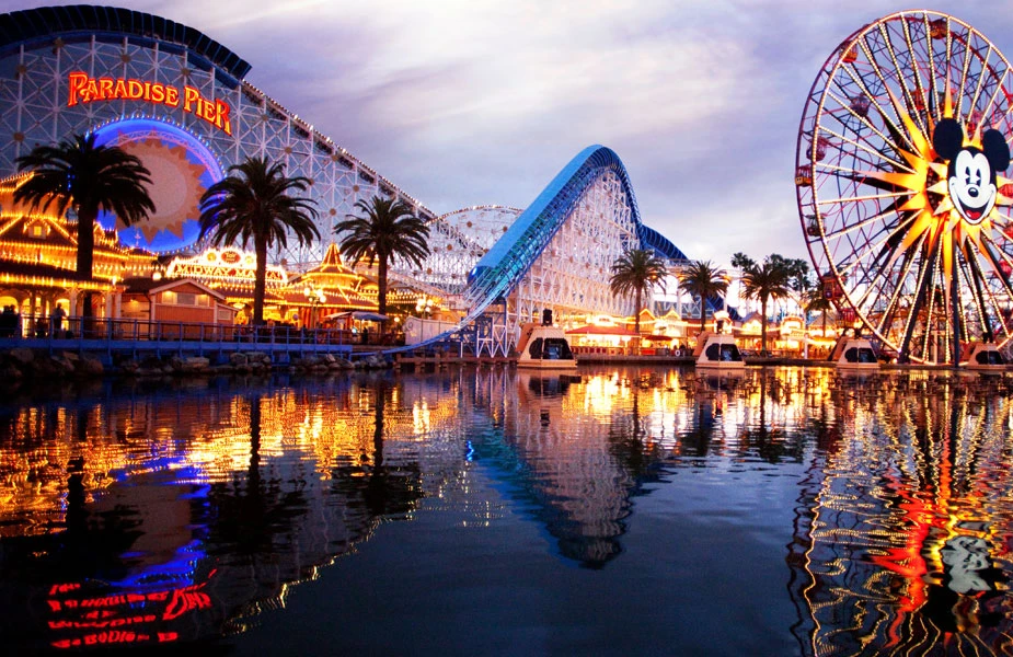Entrada a Disneyland® Park o Disney California Adventure® Park